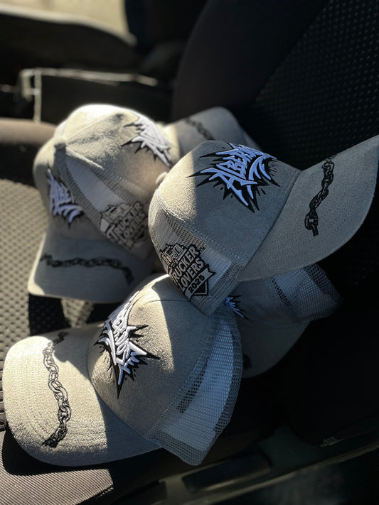 alber.dose Loose Chain Trucker Cap